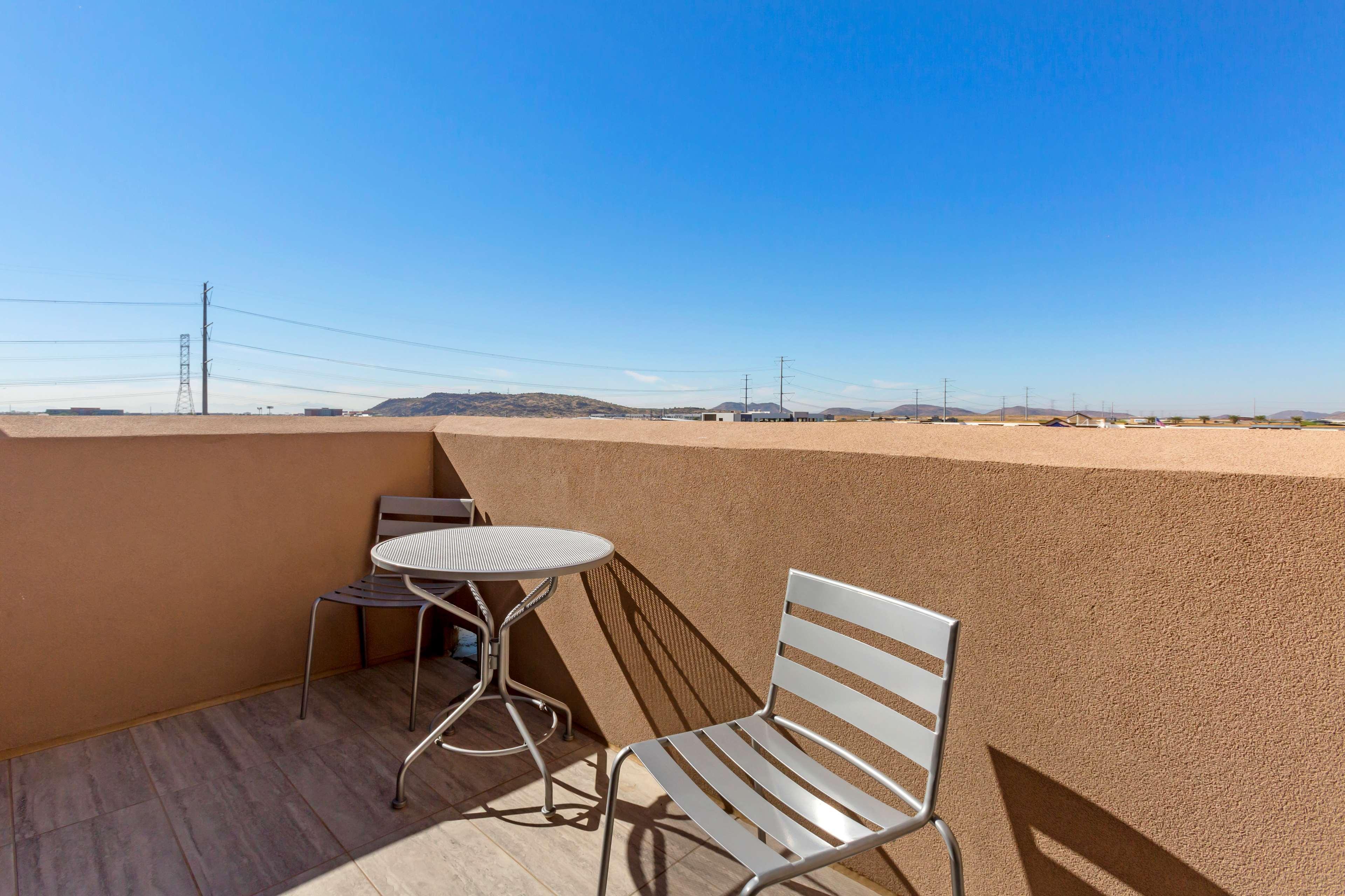 Best Western Plus Executive Residency Phoenix North Happy Valley エクステリア 写真