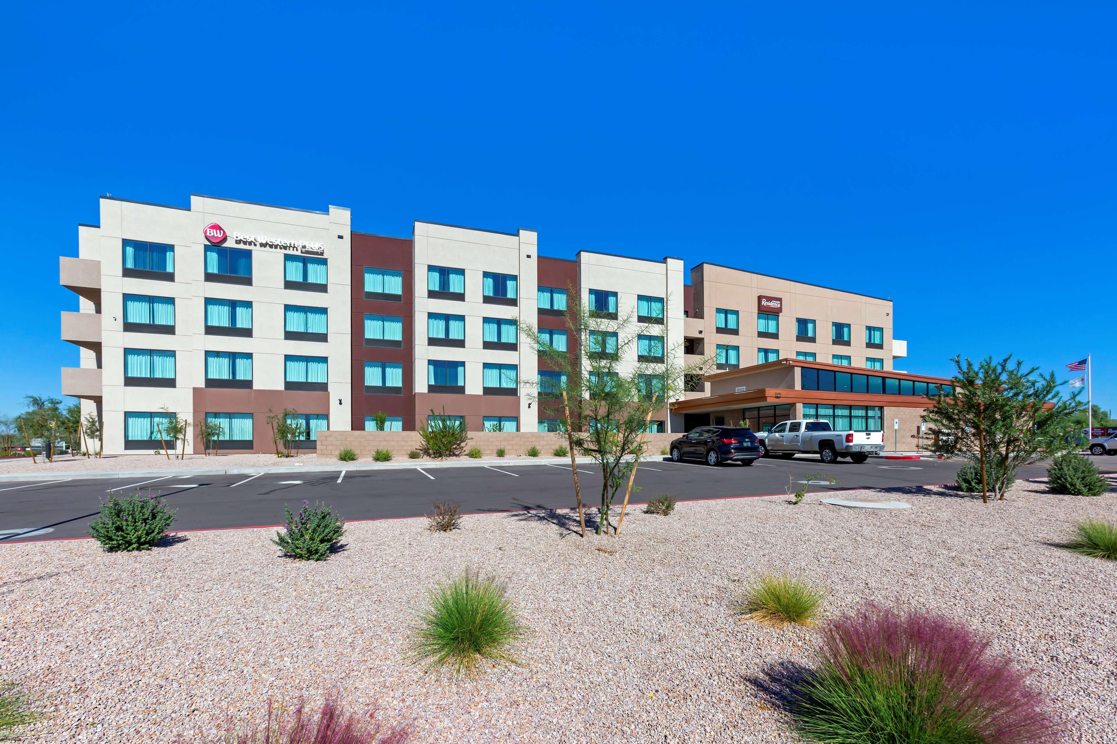 Best Western Plus Executive Residency Phoenix North Happy Valley エクステリア 写真