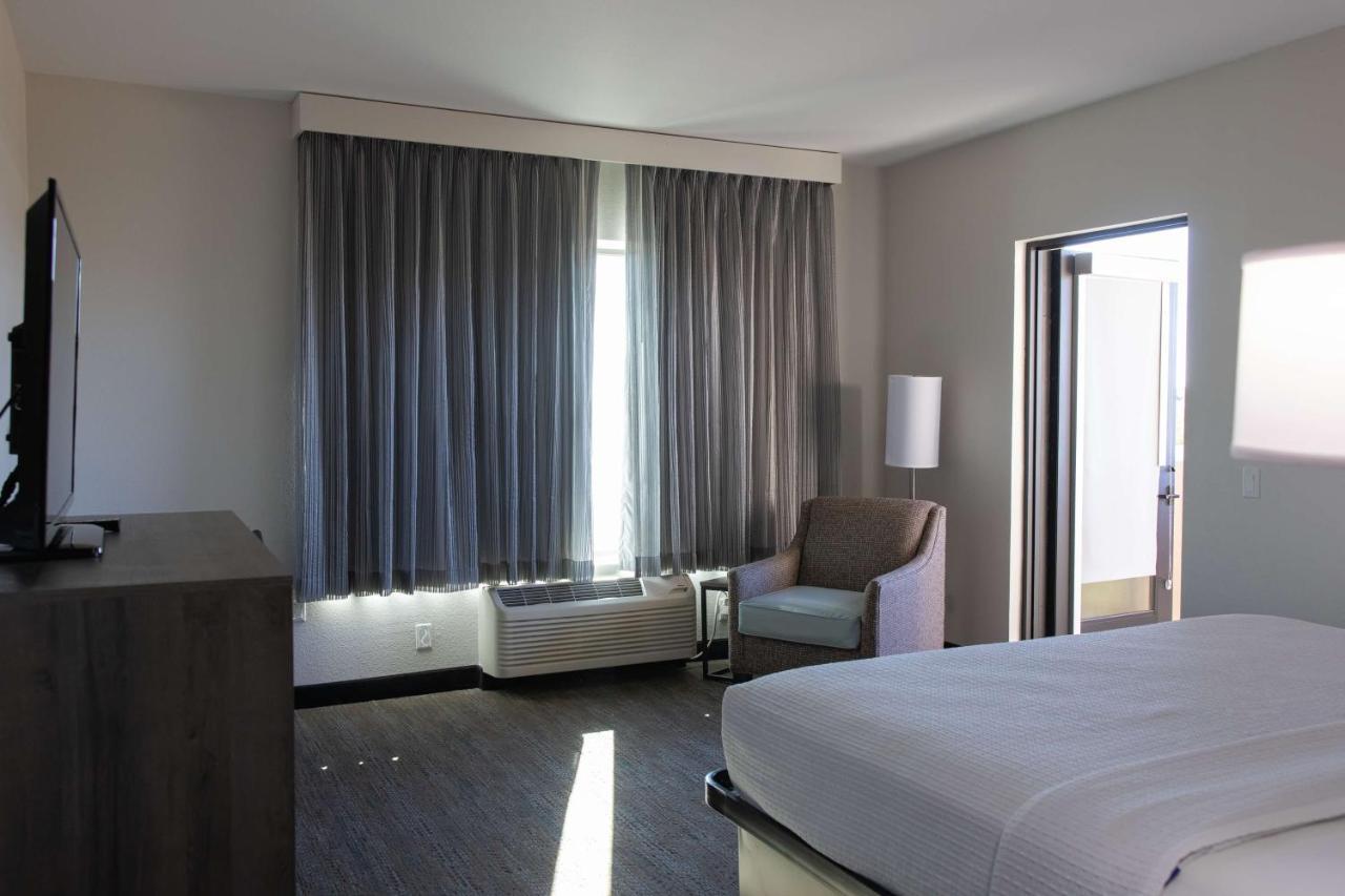 Best Western Plus Executive Residency Phoenix North Happy Valley エクステリア 写真