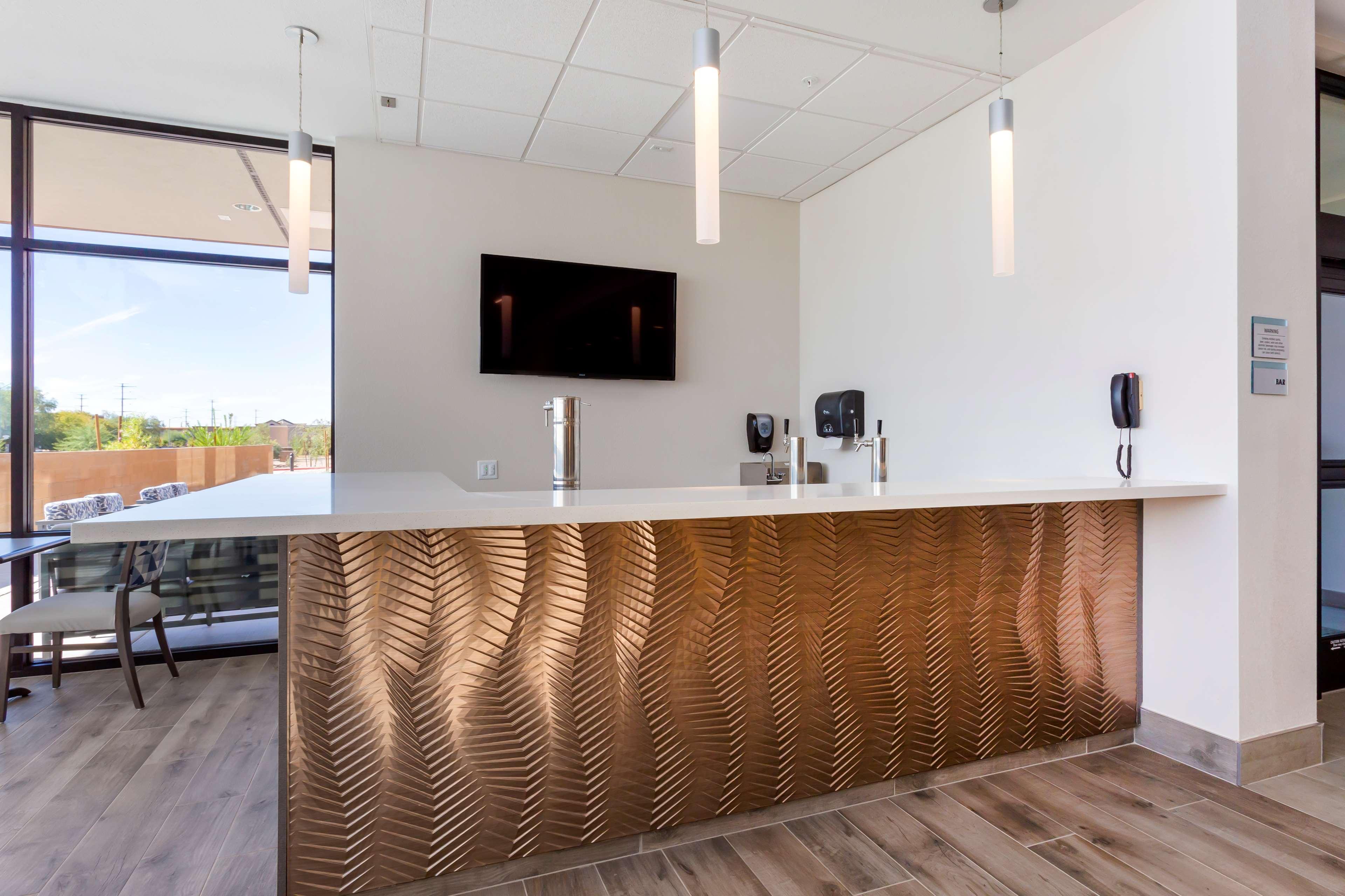 Best Western Plus Executive Residency Phoenix North Happy Valley エクステリア 写真