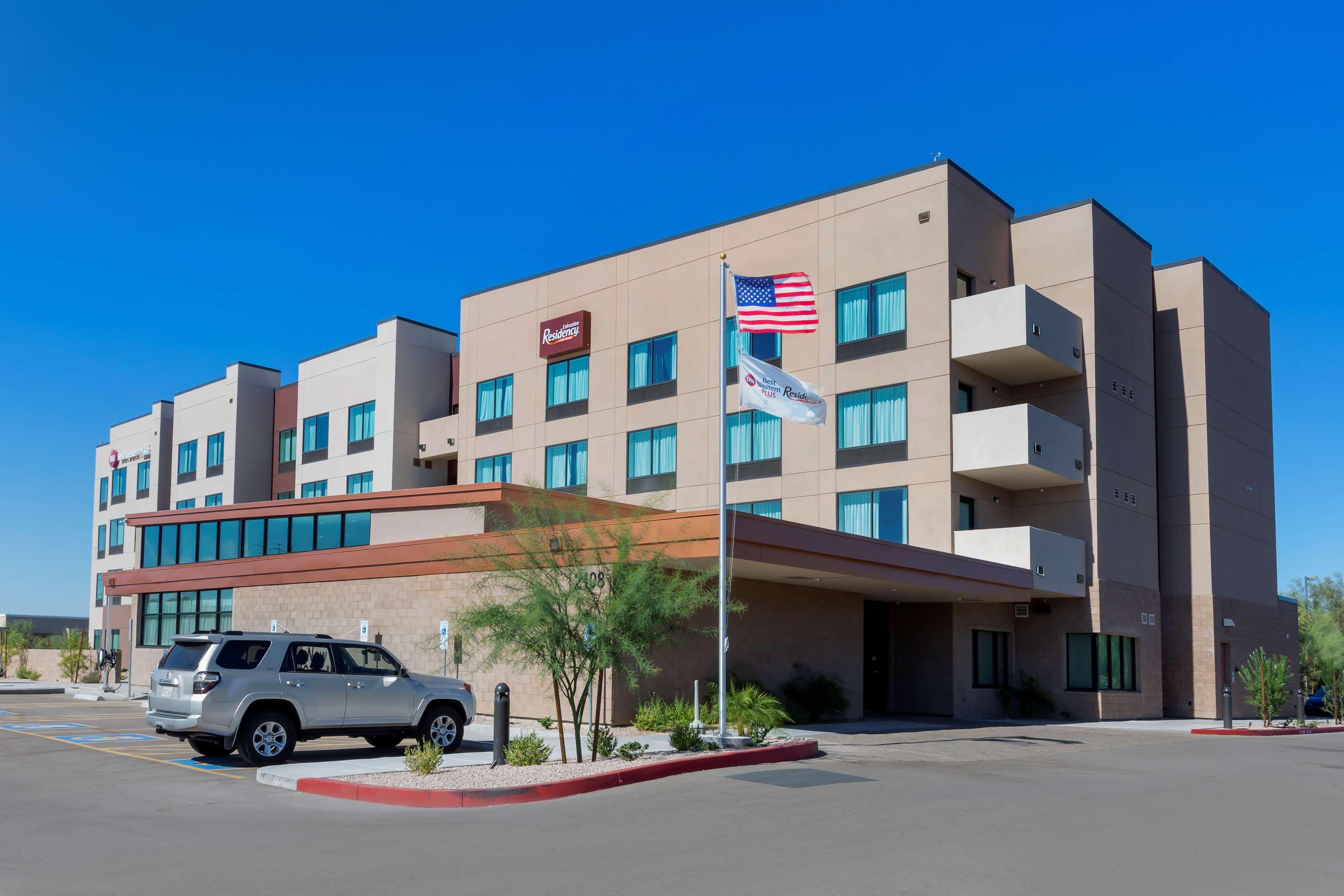 Best Western Plus Executive Residency Phoenix North Happy Valley エクステリア 写真