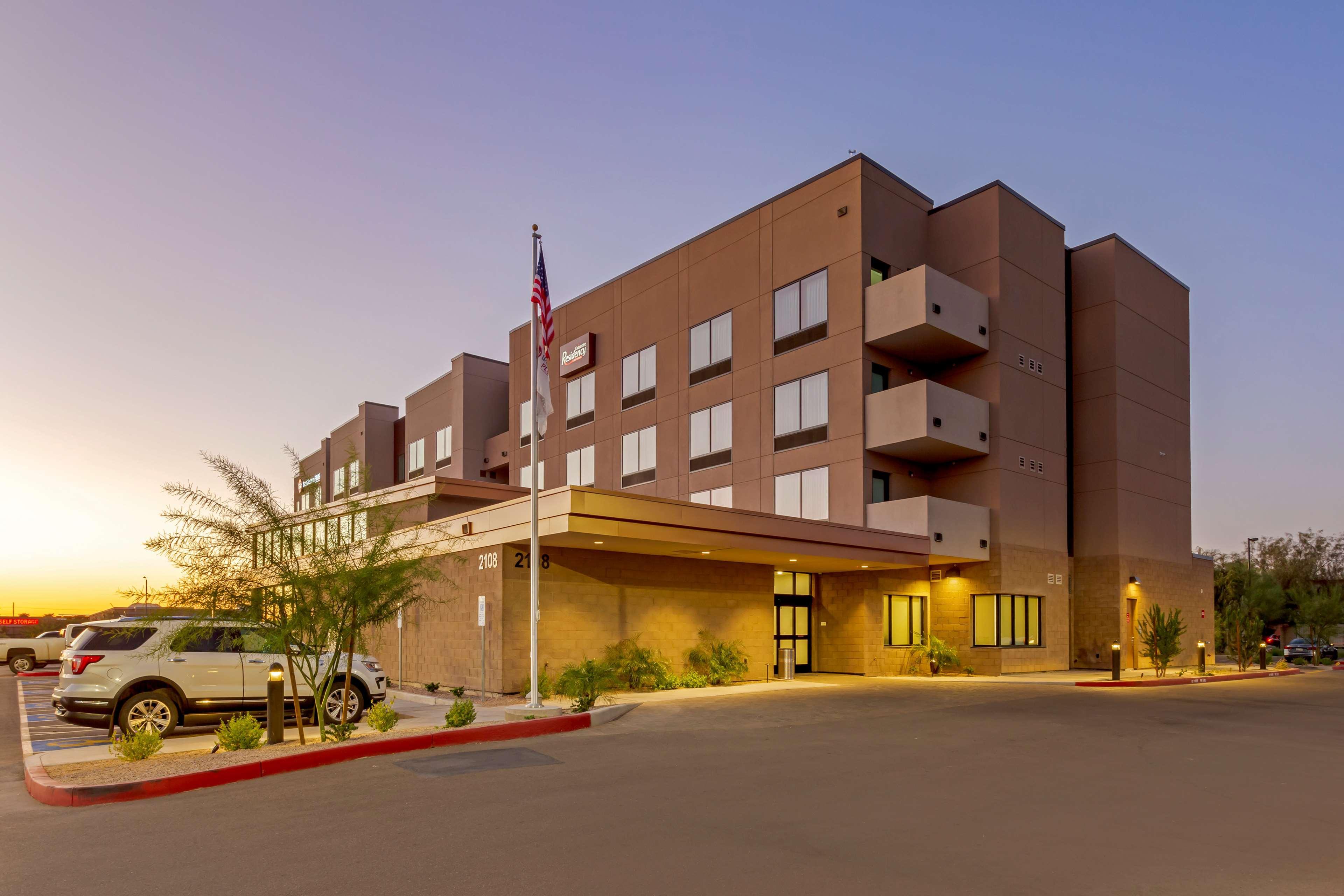 Best Western Plus Executive Residency Phoenix North Happy Valley エクステリア 写真
