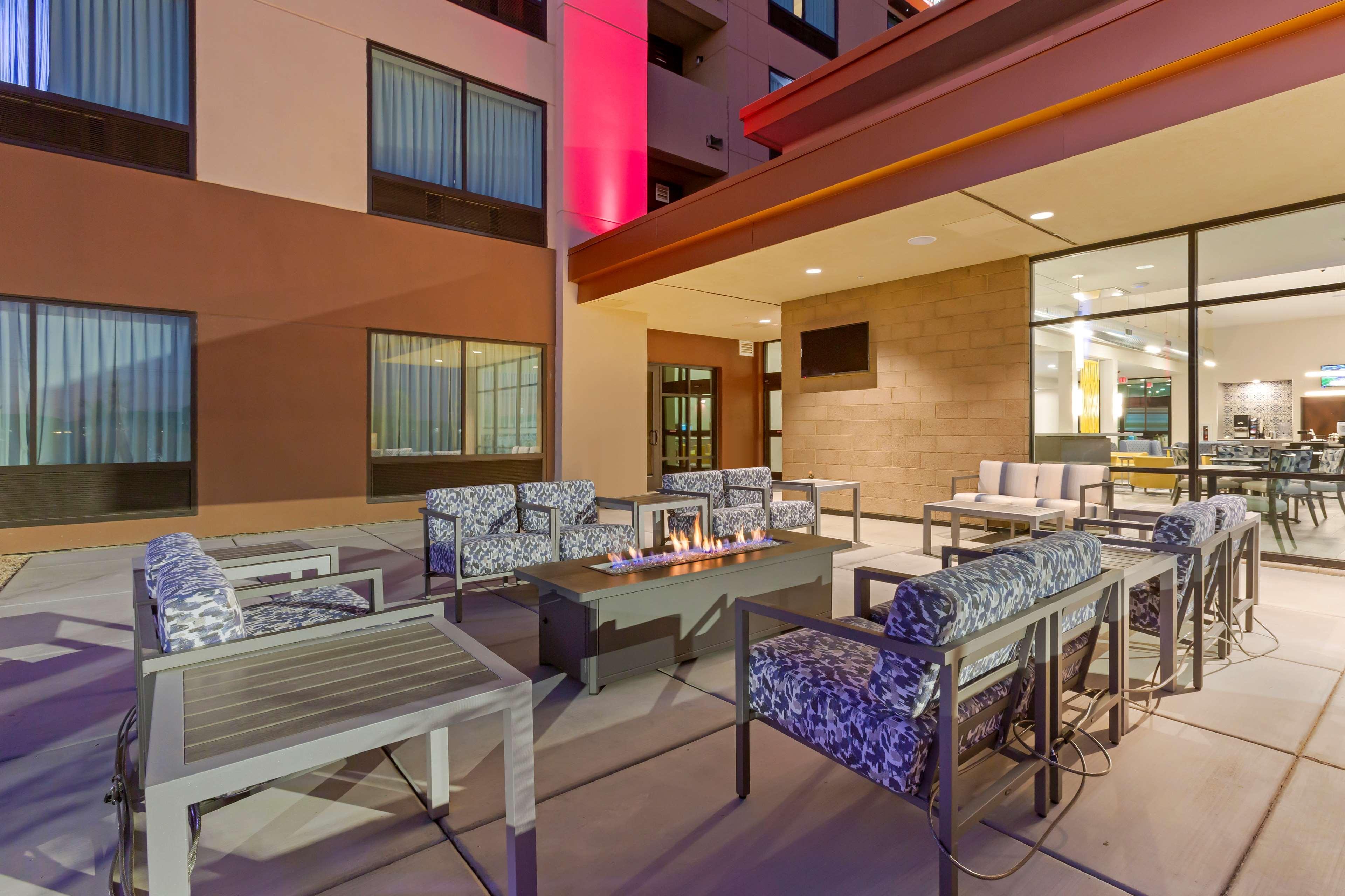 Best Western Plus Executive Residency Phoenix North Happy Valley エクステリア 写真