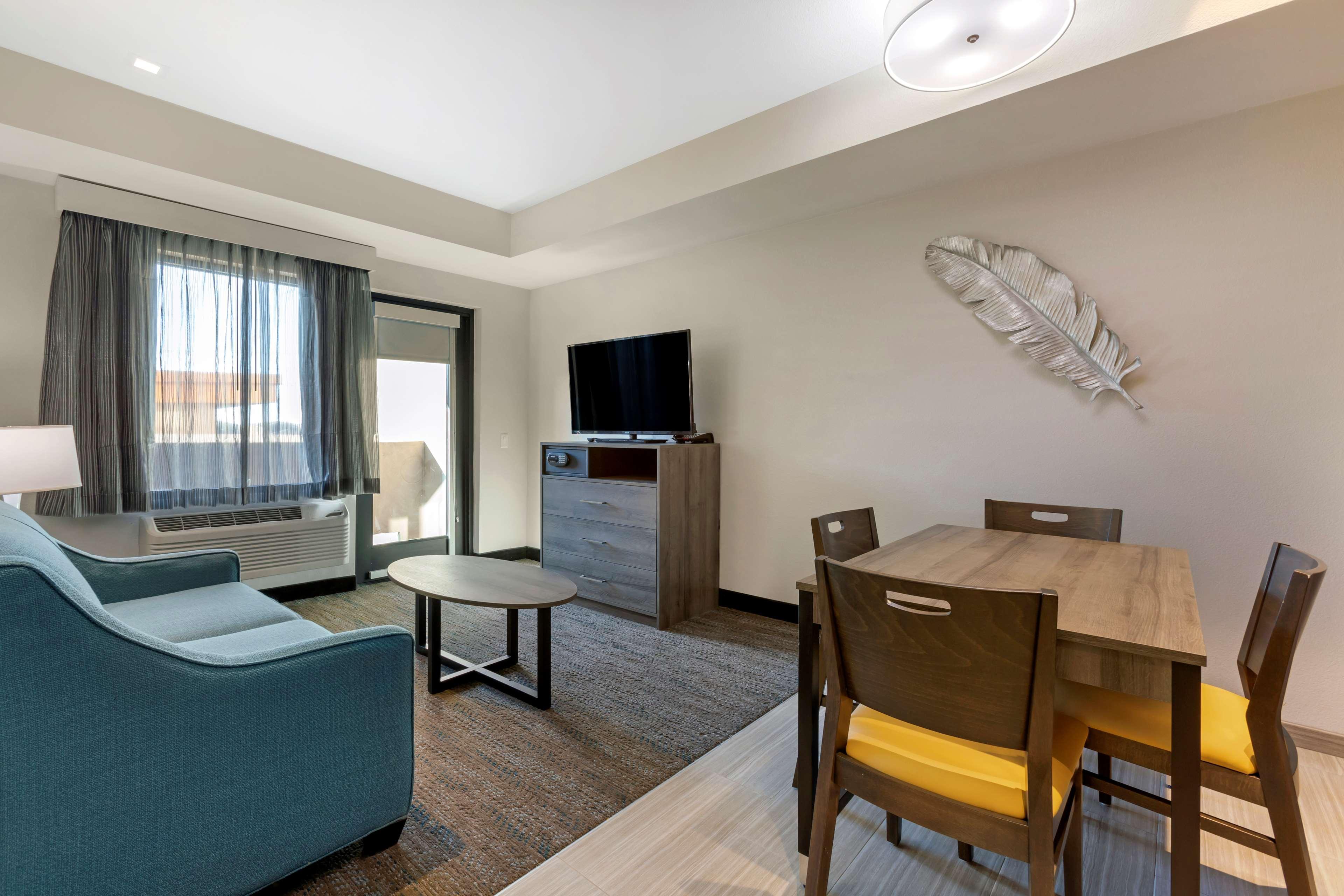 Best Western Plus Executive Residency Phoenix North Happy Valley エクステリア 写真